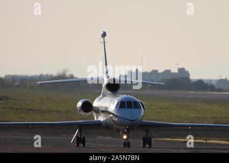 30, un Dassault Falcon 50 exploités par la marine française, à l'Aéroport International de Prestwick en Ayrshire. Banque D'Images