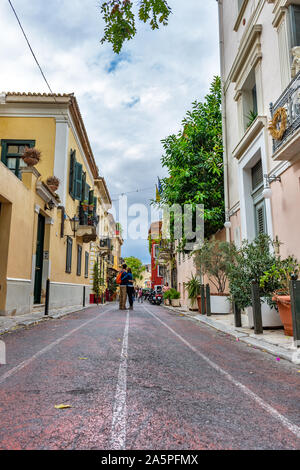 Maisons traditionnelles en Plaka en vertu de l'acropole d'Athènes, Grèce, Banque D'Images