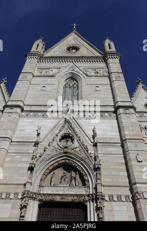 Naples, Italie - 13 octobre 2019 : le Duomo de Naples - La cathédrale de Santa Maria Assunta Banque D'Images