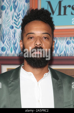 21 octobre 2019 - Los Angeles, Californie - Ian Owens. Première mondiale de HBO'S 'Mrs. Fletcher' tenu à la Billy Wilder Theatre à l'Avalon Hollywood. Crédit photo : FayeS/AdMedia /MediaPunch Banque D'Images