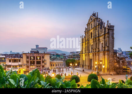 Les Ruines de Saint-Paul à Macao de nuit. Banque D'Images