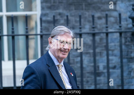 London UK 22 oct.2019, Sir Bill quitte la trésorerie d'une réunion au 10 Downing Street, London Credit Ian Davidson/Alamy Live News Banque D'Images