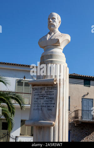 Statue à Galaxidi, Fokida, Grèce Grèce Banque D'Images