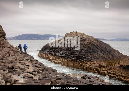 Les formations rocheuses à l'île de Staffa en Ecosse Banque D'Images