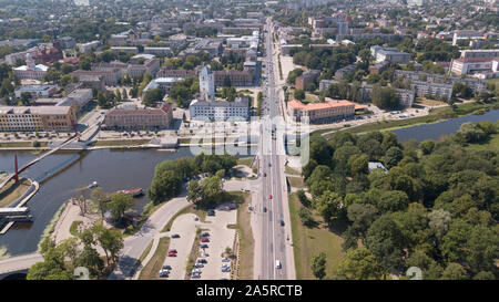 Vue aérienne de la ville de Jelgava Lettonie Zemgale drone vue supérieure Banque D'Images