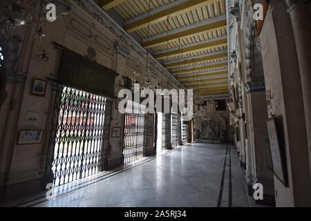 Le Shobhabazar Durga Dalan du Palais Royal (Gopinath Bari). 36 Nabakrishna Raja Street. Kolkata, Bengale occidental, Inde. Banque D'Images