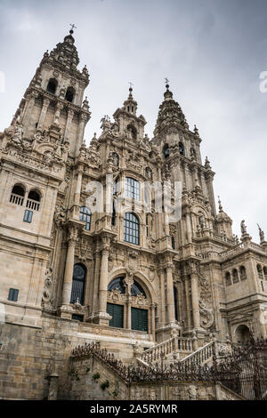 Extérieur de la cathédrale de Leon, Espagne. Camino de Santiago. Banque D'Images