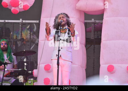 Bourbon et au-delà Music Festival 2019 à l'Ohio Expo Center de Louisville, KY, États-Unis d'Amérique le 21 septembre 2019 Comprend : Flaming Lips, Wayne Coyne Où : Louisville, Kentucky, United States Quand : 21 Sep 2019 Crédit : Adam Bielawski/WENN.com Banque D'Images