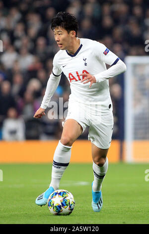 Londres, Royaume-Uni. 22 octobre, 2019. Fils Heung-min de Tottenham Hotspur en action. Match de la Ligue des Champions, groupe B match, Tottenham Hotspur v étoile rouge de Belgrade au Tottenham Hotspur Stadium à Londres, le mardi 22 octobre 2019. Cette image ne peut être utilisé qu'à des fins rédactionnelles. Usage éditorial uniquement, licence requise pour un usage commercial. Aucune utilisation de pari, de jeux ou d'un seul club/ligue/dvd publications pic par Steffan Bowen/Andrew Orchard la photographie de sport/Alamy live news Crédit : Andrew Orchard la photographie de sport/Alamy Live News Banque D'Images