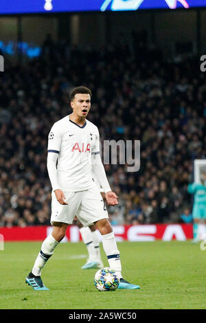 Londres, Royaume-Uni. 22 octobre, 2019. Au cours de la phase de groupes de la Ligue des Champions match entre Tottenham Hotspur et l'étoile rouge de Belgrade à Tottenham Hotspur Stadium, Londres, Angleterre le 22 octobre 2019. Photo par Carlton Myrie. Usage éditorial uniquement, licence requise pour un usage commercial. Aucune utilisation de pari, de jeux ou d'un seul club/ligue/dvd publications. Credit : UK Sports Photos Ltd/Alamy Live News Banque D'Images