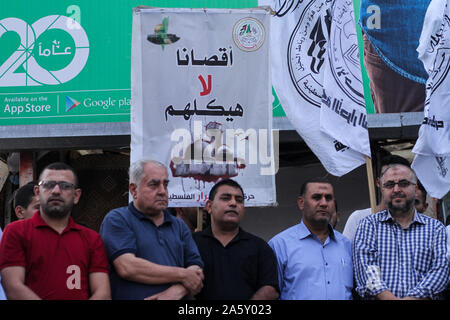 22 octobre 2019 - Gaza, Palestine. 22 octobre 2019. Le mouvement pour la liberté palestinienne organiser une veillée intitulée "à votre service oh' Al-Aqsa" en faveur de la mosquée Al Aqsa et pour protester contre une récente incursion de colons extrémistes dans la mosquée Al-Aqsa à Jérusalem Est. Le vigile, qui a eu lieu dans la ville de Gaza, vient en réponse à la prise de Jérusalem est composé d'Al-Aqsa par plus de 100 colons juifs le lundi aurait été sous la protection de la police israélienne. Palestiniens voir l'événement comme une extension de la répétition de violations israéliennes à l'encontre de l'un de leurs principaux ho Banque D'Images