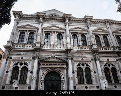 Italie, Vénétie, Venise, Scuola Grande di San Rocco, façade extérieure, à l'école du sacré Rochus Banque D'Images