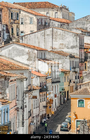Les touristes dans le centre historique de Salvador de Bahia, Brésil. Banque D'Images