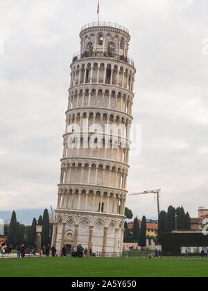 Unique, célèbre tour penchée de Pise, Close up. Célèbre Torre Pendente di Pisa est beau campanile clocher autoportant ou sur la Piazza dei Miracoli Banque D'Images