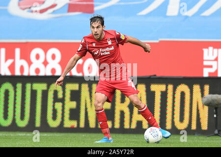 20e Octobre 2019, DW Stadium, Wigan, Angleterre ; Sky Bet Championship, Wigan Athletic v Nottingham Forest : Yuri Ribeiro (2) de Nottingham Forest en action pendant la partie Crédit : Richard Long/News Images Banque D'Images