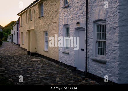 Rue Pavée au crépuscule Boscastle Plymouth Angleterre Cornwall Banque D'Images