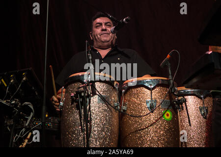 Oslo, Norvège. 22, octobre 2019. Le groupe anglais UB40 effectue un concert live de la Rockefeller à Oslo. Ici musicien Norman Hassan est vu sur scène. (Photo crédit : Gonzales Photo - Per-Otto IPPO). Banque D'Images