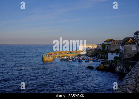 Harbour St Keverne Coverack Helston Cornwall Angleterre Banque D'Images