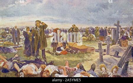 Carte postale de Russie montrant l'enterrement de masse de civils après une attaque allemande vers 1942 Banque D'Images