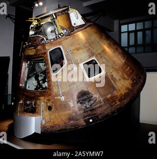 Module de commande Apollo 10. Circa 1969. La capsule dans laquelle les astronautes Tom Stafford, John Young et Gene Cernan a voyagé autour de la lune en 1969. Apollo 10 est un essai pour l'alunissage qui l'a suivie. Banque D'Images