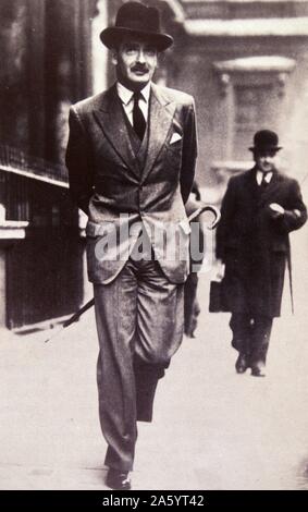 Robert Anthony Eden, (1897 - 1977) Le premier ministre conservateur du Royaume-Uni à partir de 1955-57.Secrétaire aux affaires étrangères pour trois périodes entre 1935 et 1955, dont les cinq dernières années de la Seconde Guerre mondiale. Il est surtout connu pour son franc-parler l'opposition à l'apaisement dans les années 1930 Banque D'Images
