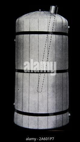 Un décalage (isolée), réservoir à eau chaude datant de 1950 Banque D'Images