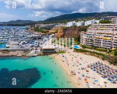 L'Espagne, Îles Baléares, Mallorca, vue aérienne de Portals Nous, plage Platja de s'Oratori Banque D'Images