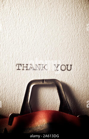 La phrase, Merci, écrit avec une machine à écrire. Banque D'Images