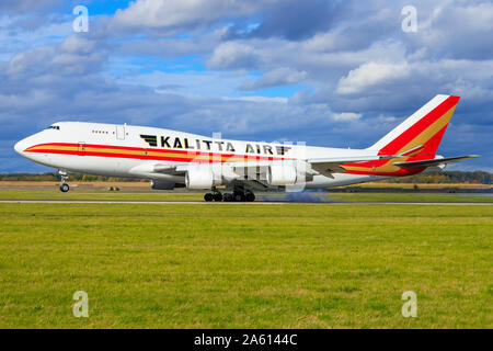 Stuttgart/Allemagne, 22 Septembre 2019 : un Boeing 747 de Kalitta à l'aéroport de Stuttgart. Banque D'Images