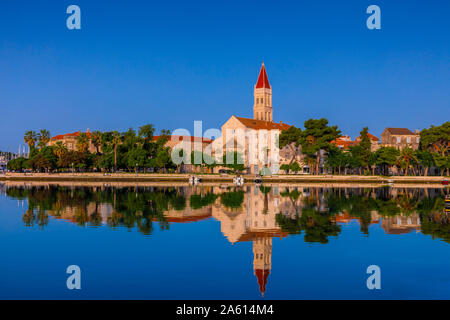 La cathédrale de Saint-Laurent, Trogir, Croatie, la côte dalmate, Europe Banque D'Images