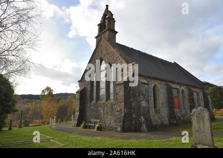 La petite église gothique de l'Ecosse en Trossachs Callander, Stirlingshire, Scotland, UK, Europe Banque D'Images