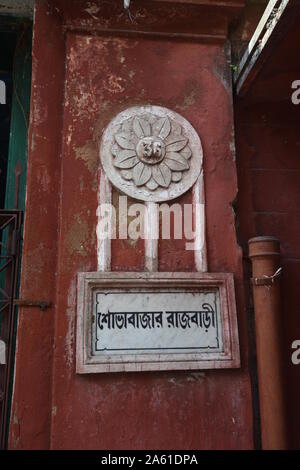 Shobhabazar Palais Royal (Gopinath Bari) singage. 36 Nabakrishna Raja Street. Kolkata, Bengale occidental, Inde. Banque D'Images