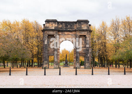 McLennan Arch à l'entrée de Glasgow Green en automne, Glasgow, Écosse, Royaume-Uni Banque D'Images