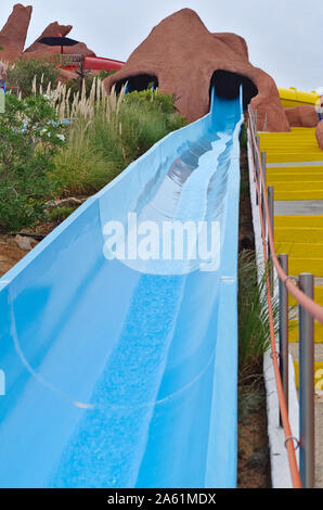 Slide and Splash Water Park, parc d'attraction touristique et célèbre de la saison estivale. Dans la région de Lagoa, Algarve, Portugal Banque D'Images