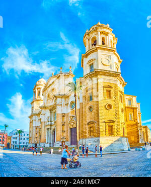 Cadix, Espagne - 19 septembre 2019 : la magnifique Cathédrale de Cadix est le plus important monument de la ville, situé dans le quartier historique de Banque D'Images