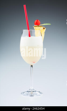 Cocktail : Pina Colada Banque D'Images
