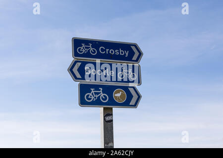 Randonnée à vélo direction de Crosby et de Bootle, Merseyside, England, UK Banque D'Images