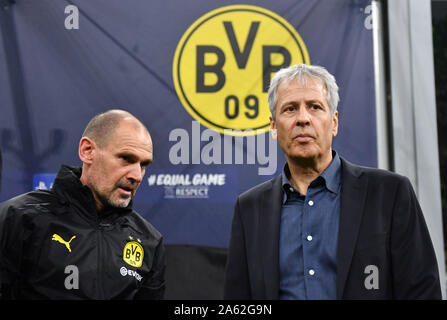 Milano, Italie. 23 Oct, 2019. Football : Ligue des Champions, l'Inter Milan - Borussia Dortmund, phase Groupe, Groupe F, Journée 3. L'entraîneur Lucien Favre Dortmund et co-entraîneur Manfred Stefes avant le jeu. Crédit : Bernd Thissen/dpa/Alamy Live News Banque D'Images