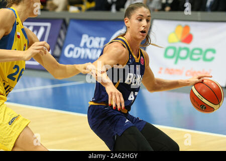 Gdynia, Pologne. , . Romane Bernies (47) de BLMA est vu en action lors d'Euroligue de basket-ball femme match entre l'Arka Gdynia (Pologne) et basket Lattes Montpellier Association (France) à Gdynia, Pologne le 23 octobre 2019 Credit : Vadim/Pacajev Alamy Live News Banque D'Images