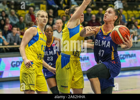 Gdynia, Pologne. , . Romane Bernies (47) de BLMA est vu en action lors d'Euroligue de basket-ball femme match entre l'Arka Gdynia (Pologne) et basket Lattes Montpellier Association (France) à Gdynia, Pologne le 23 octobre 2019 Credit : Vadim/Pacajev Alamy Live News Banque D'Images