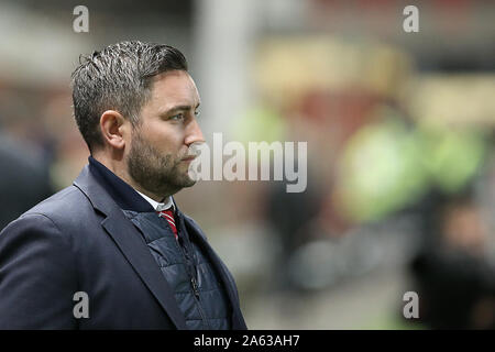 Bristol, Royaume-Uni. 23 Oct, 2019. Lee Johnson Directeur de la ville de Bristol pendant le match de championnat EFL Sky Bet entre Bristol City et Charlton Athletic à Ashton Gate, Bristol, Angleterre le 23 octobre 2019. Photo par Dave Peters. Usage éditorial uniquement, licence requise pour un usage commercial. Aucune utilisation de pari, de jeux ou d'un seul club/ligue/dvd publications. Credit : UK Sports Photos Ltd/Alamy Live News Banque D'Images