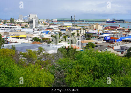 GERALDTON, AUSTRALIE -9 nov 2019- vue du paysage de la ville de Geraldton, Australie occidentale, vu depuis le monument HMAS Sydney II Memorial. Banque D'Images