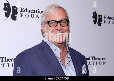 Broadway 2019 Gala Retour à l'École s'est tenue à l'Edison Ballroom - Arrivées. Avec : Scott Wittman Où : New York, New York, United States Quand : 23 Sep 2019 Crédit : Joseph Marzullo/WENN.com Banque D'Images