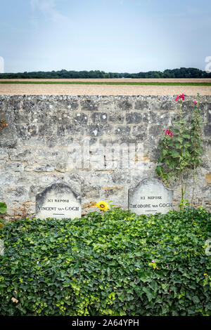 Auvers-sur-Oise : cimetière et la tombe du peintre Vincent Van Gogh Banque D'Images