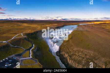 Vue aérienne de la cascade de Gullfoss et l'Olfusa River dans le sud-ouest de l'Islande Banque D'Images