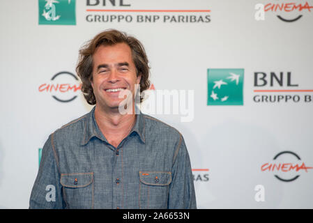Le directeur Rupert Goold participant à la photocall de Judy au cours de la 14e Festival du Film de Rome Banque D'Images