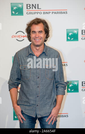 Le directeur Rupert Goold participant à la photocall de Judy au cours de la 14e Festival du Film de Rome Banque D'Images