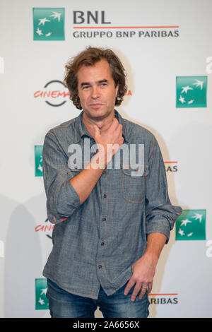Le directeur Rupert Goold participant à la photocall de Judy au cours de la 14e Festival du Film de Rome Banque D'Images