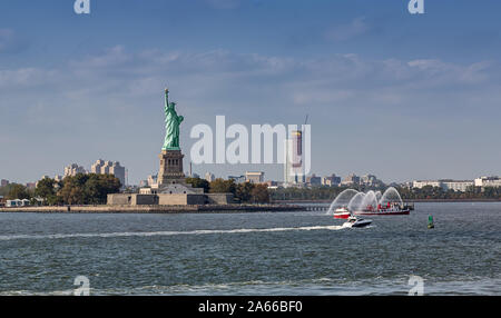 Statue de la liberté vu de la Staten Island Ferry Banque D'Images