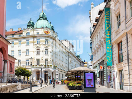 Architecture art nouveau hotel Ljubljana/entrée de la célèbre vieille Grand Hotel Union dans le centre de Ljubljana Slovénie eu Europe Banque D'Images